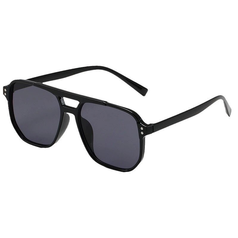 Designer Sunglasses For Women Men Beach Sun Glasses Trendy Classic Square Metal Legs Letter Design Cat Eye Top Eyeglasses