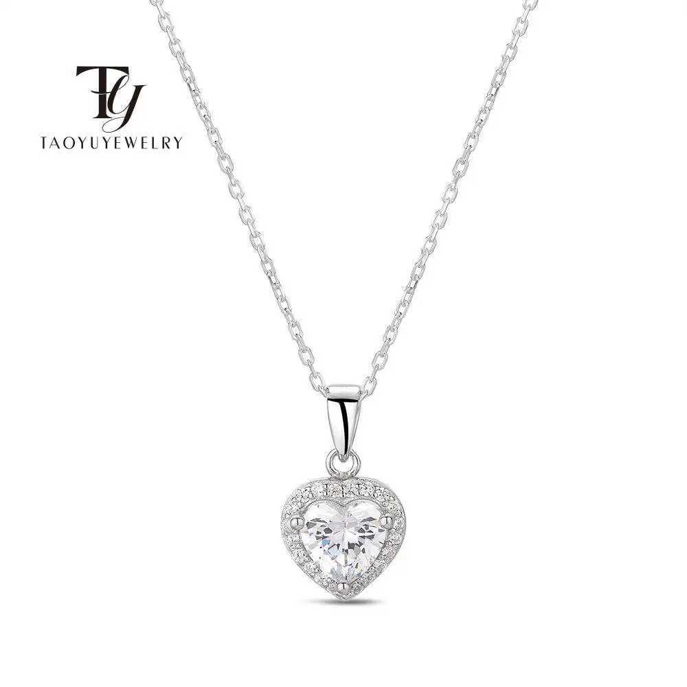 TY 1carat Moissanite Heart Pendant Womens Necklace D Color Real 925 Sterling Silver Necklace Shining Heart Valentines Day GiftXJ250620