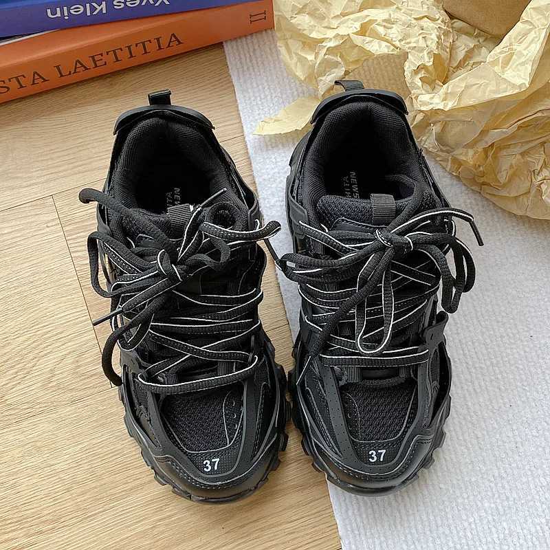 Chunky Sneakers Men Women Brand Designer Luxury Shoes Womens Casual Shoes Unisex Thick Sole Daddy Sneakers Girls Sports Shoes W250620