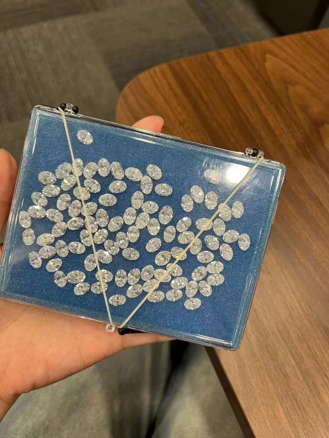 Wholesale CVD HPHT Lab-Grown Diamond 0.7-4.2-6.5-8-9-10-12-14mm Brilliant Round Cut DEF VVS VS IGI Certificate Loose Gemstones