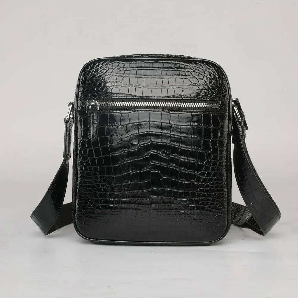 2024 New Fashion Crocodile Leather Men's Crossbody Business Leisure Outdoor Travel Large Capacity Shoulder Bag 45