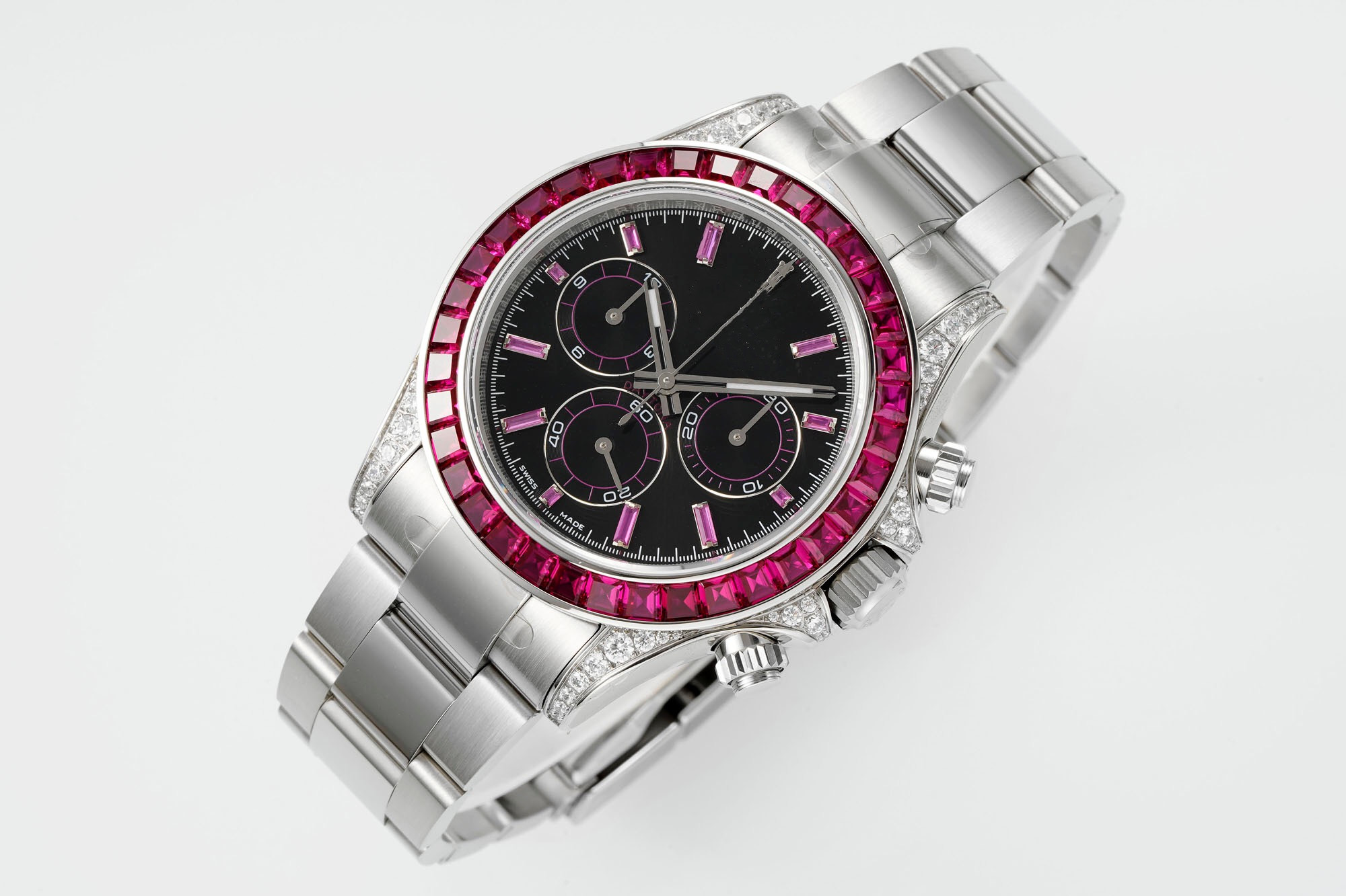 PPM watch is 40mm in diameter and features a 4130 movement petite dial with sapphire crystal glass mirror 904 stainless steel case with