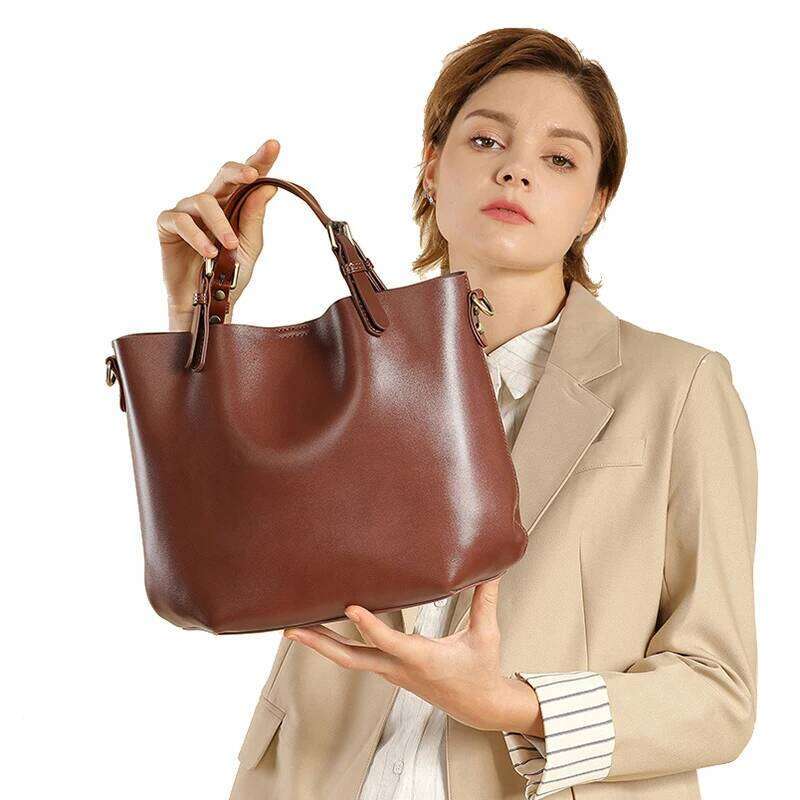 Ladies Large Capacity Commuting Tote Women's Versatile Handbag Girls Shoulder Crossbody Water Bucket Bag For Female Colleagues 2025/06/20