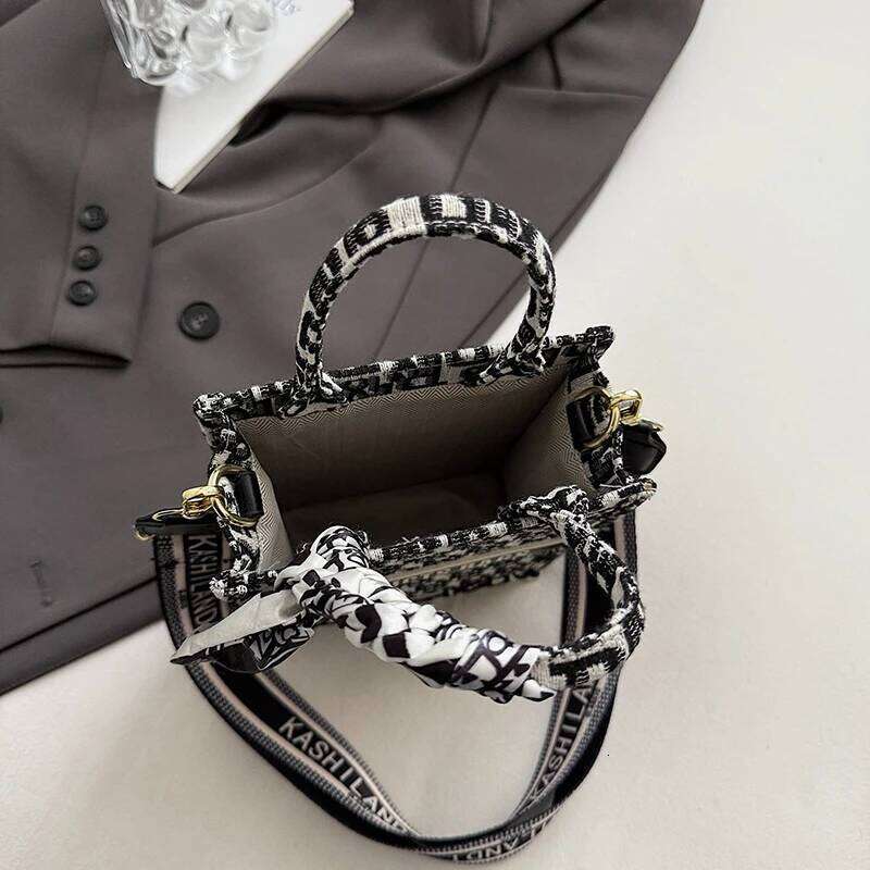 Versatile Women's Crossbody Bag - Brand Leather Handbags, Timeless Shoulder & Fashionable Tote Bags