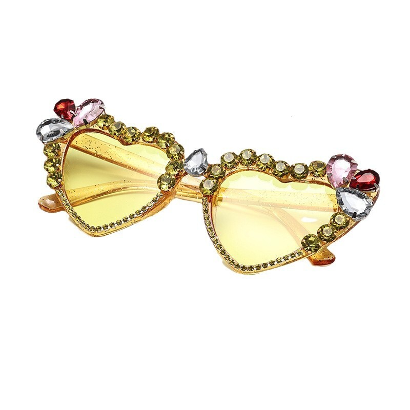 New Designer sunglasses Peach Heart Sunglasses Womens Cat Eye Glasses Moissanite Diamond Inlaid Love Sunglasses Trendy