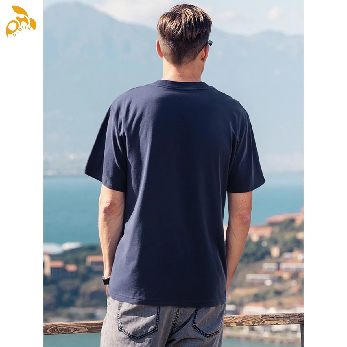 free shipping of customized fashionable American men's T-shirt 180GSM with exquisite patterns from US