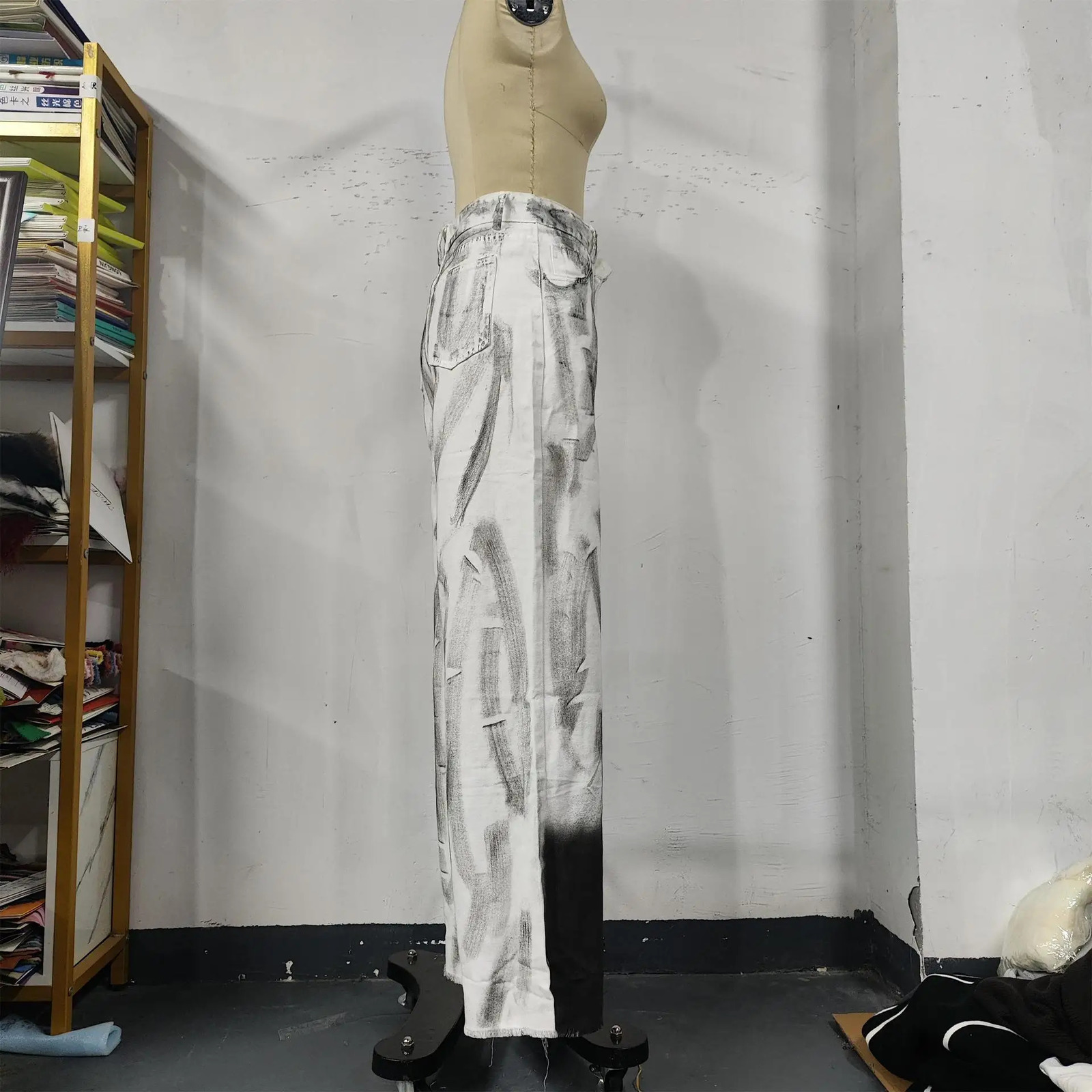 spring autumn female women girls cotton stretch streetwear Graffiti low waist wide leg jeans 250619