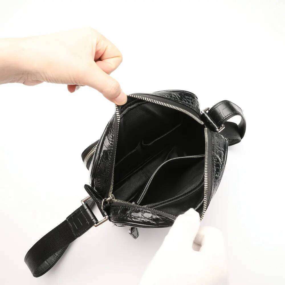 2024 New Fashion Crocodile Leather Men's Crossbody Business Leisure Outdoor Travel Large Capacity Shoulder Bag 45