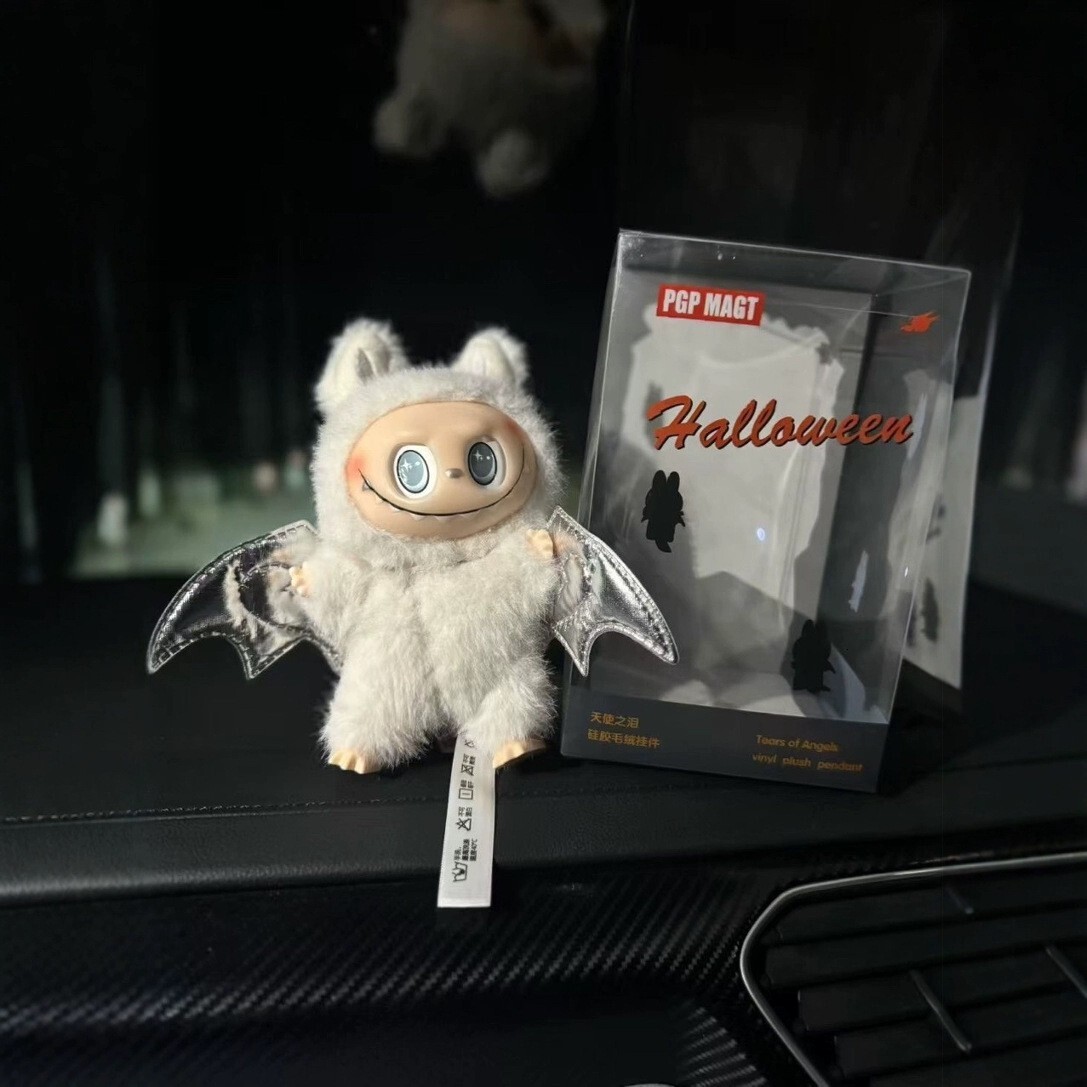 New Angel Free Delivery Labubu Designer Keychain Little Angel Silver Wings Keychain Pendant Bag Pendant Southeast Asia Hot Sale