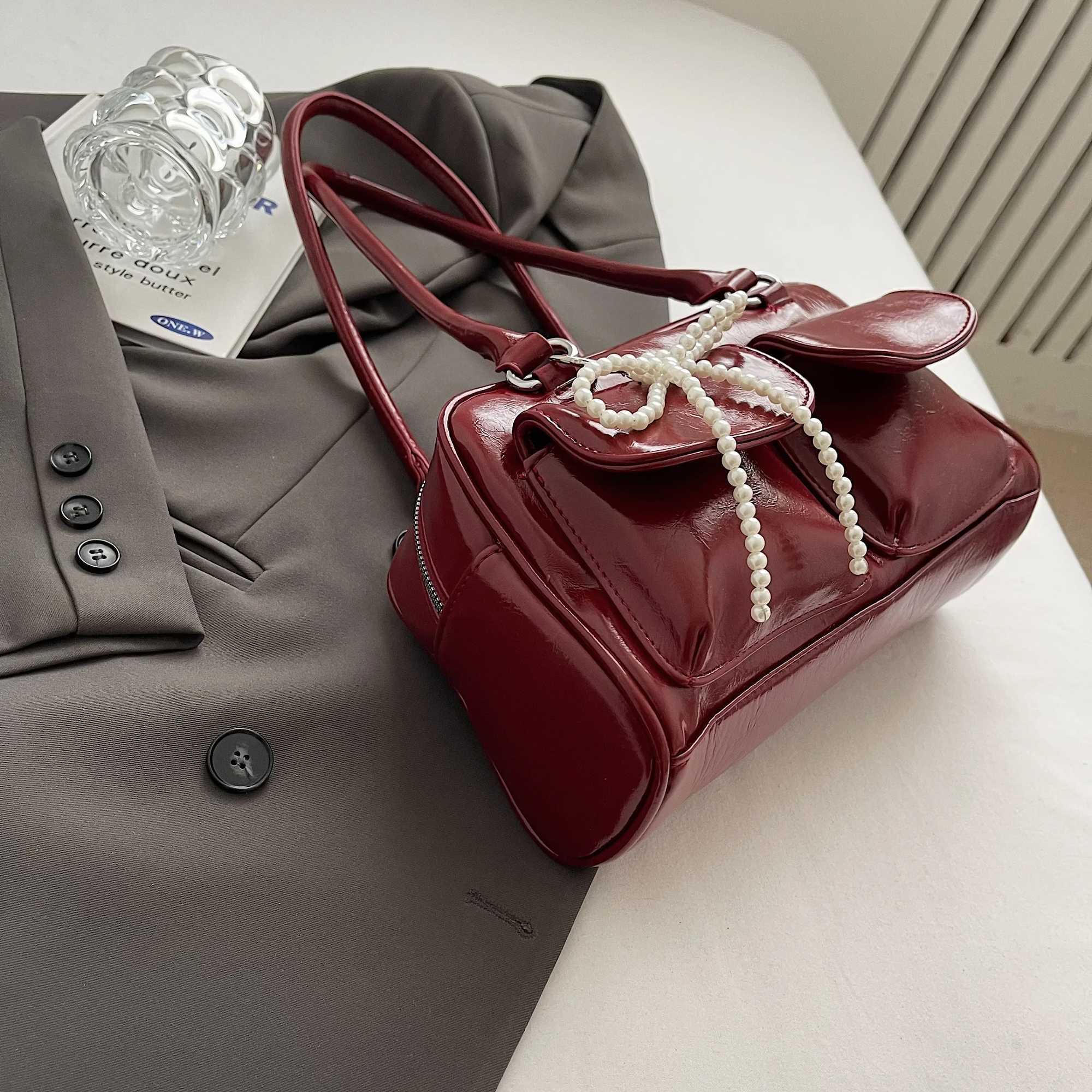 2025 Burgundy New Trendy and Niche Design Single-Shoulder Underarm Bag for Commuting Tote Bag XJ250620