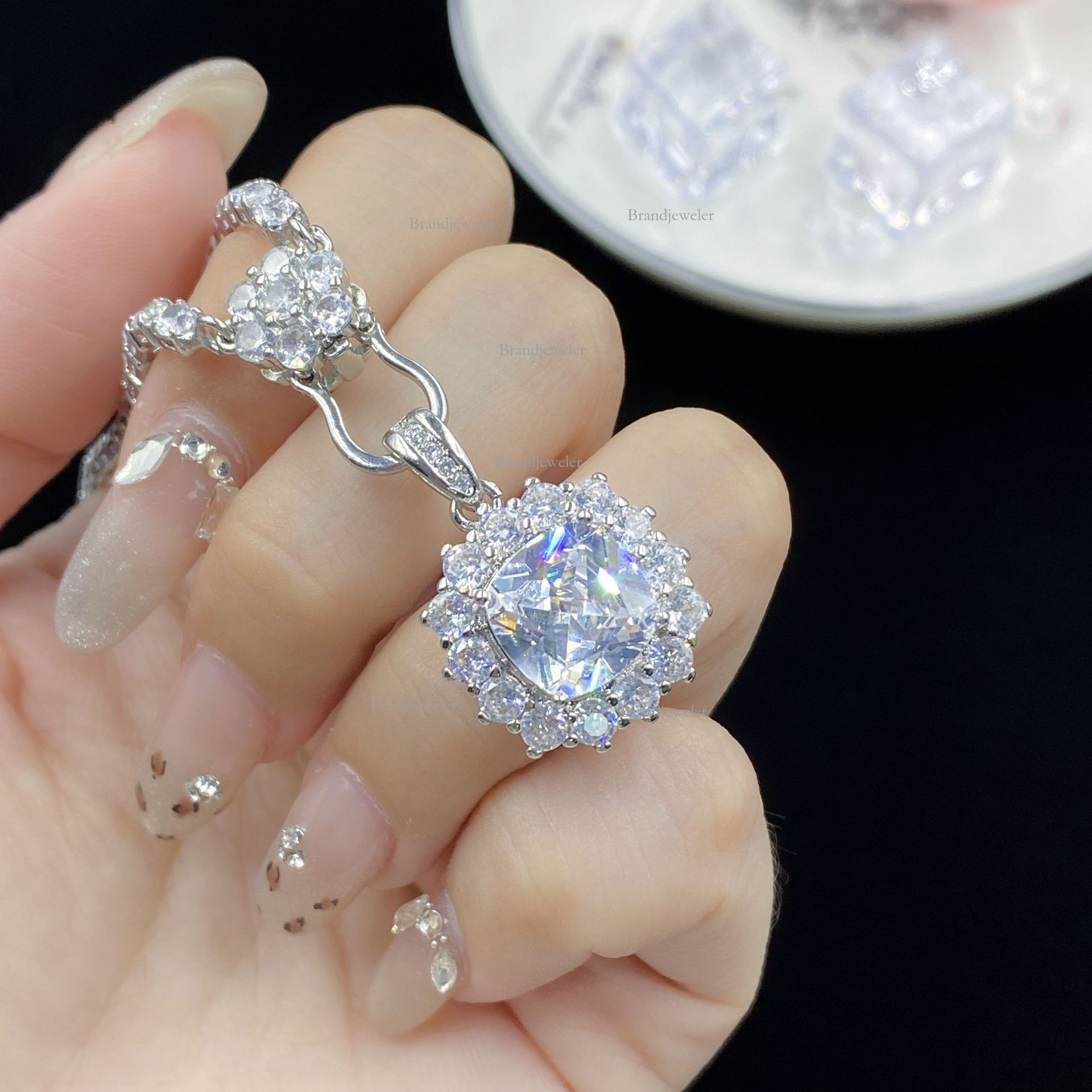Sparkling Princess Cubic Zirconia Internet Celebrity Live Hot Sale New Open Ring Free Delivery For Women 2025S Model Designer Necklace Fashion Earring
