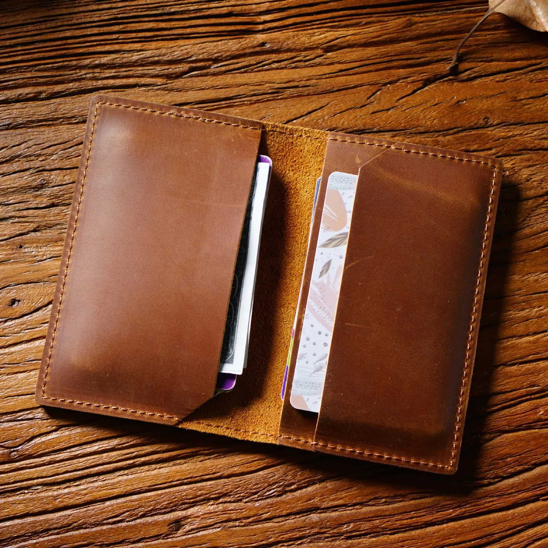 Genuine Leather Credit ID Card Holder Name Card Holder Vintage Design Crazy Horse Leather Business Mini Slim Wallet Z250621