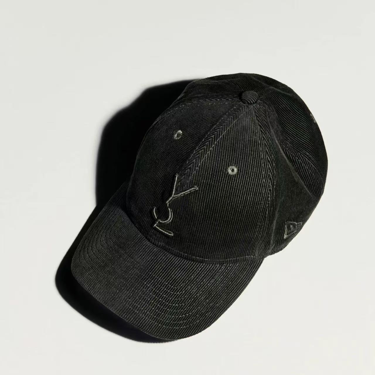 Brand designer duckbill cap for men bucket cap for women luxurious fashion classic corduroy with original box