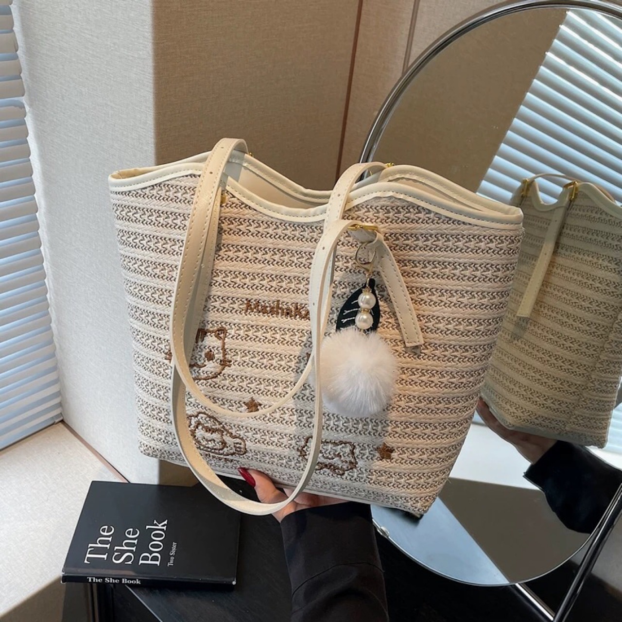 Free shipping designer Straw Woven Tote Bag for Women Large Capacity New Commuter Versatile Shoulder Bag Beach Vacation Ins Style