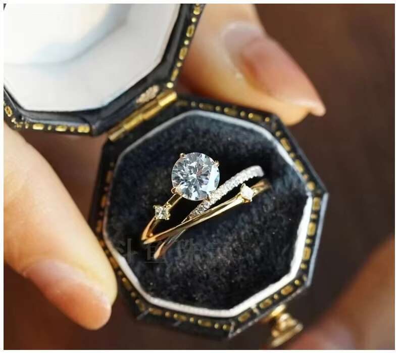 Luxury 18K Gold Plated 925 Sterling Silver 1.0ct Moissanite Simulated Diamond Rings for Women Wedding Engagement Ring