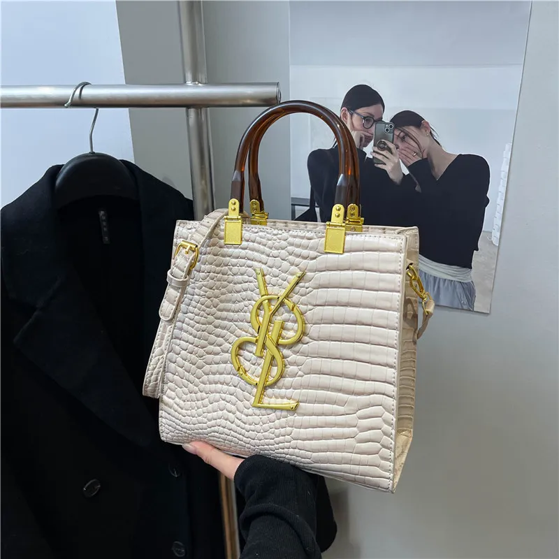 Premium Crocodile Emed Tote New Womens Versatile Shoulder Shoulder Bag Crossbody Bag
