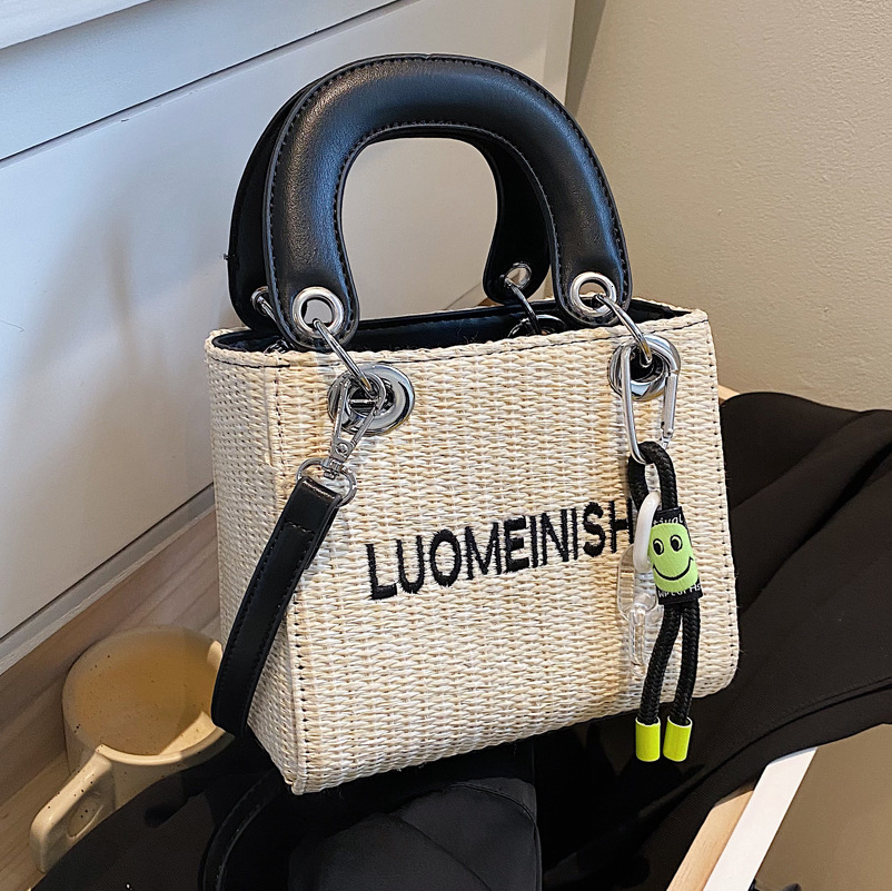 Free Shipping For Summer 2025 New Designer Bags Fashionable And High-quality Shopping Bags High-end Hand Woven Embroidered Letter Handbags