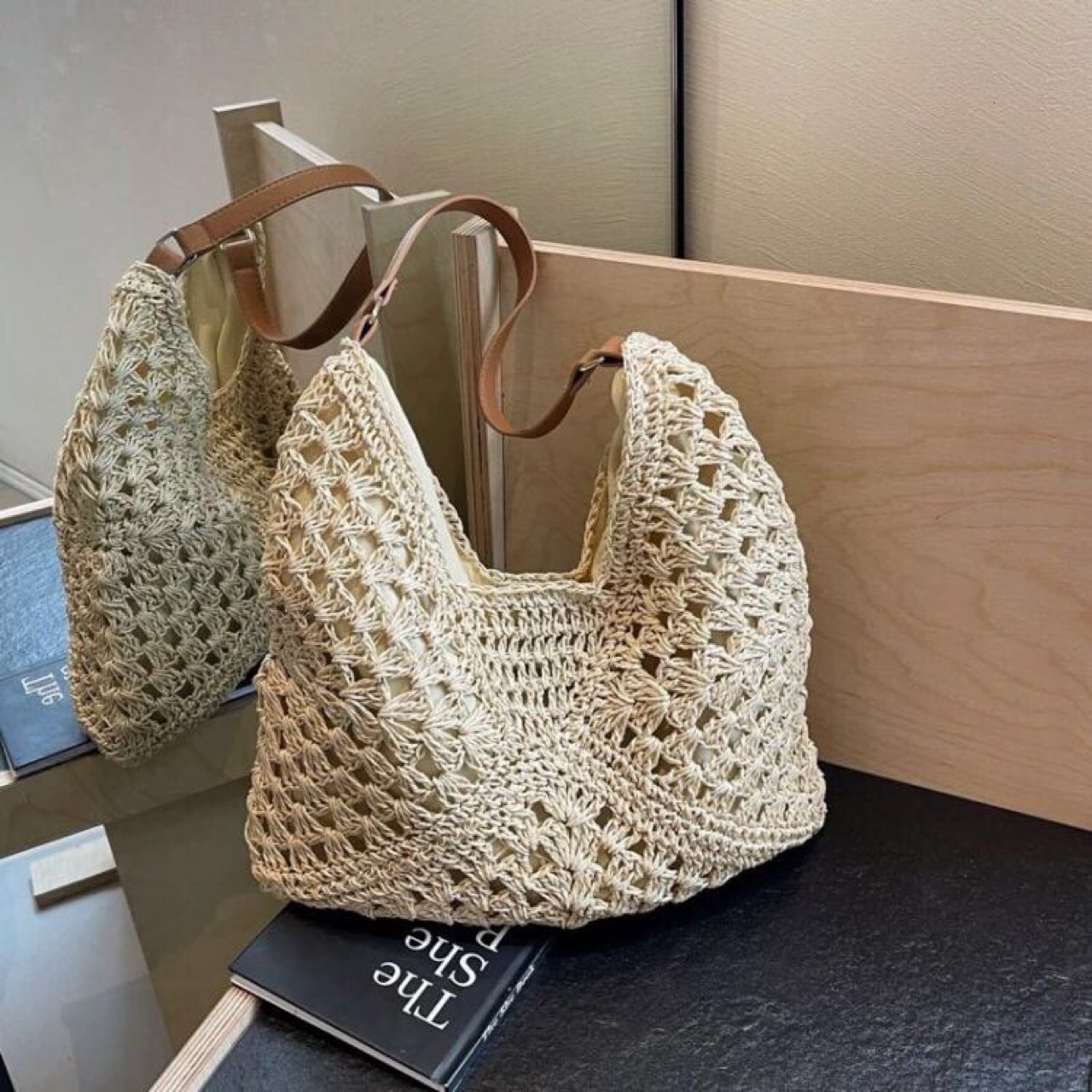 Free shipping designer Straw Woven Bag for Women Handmade Summer Beach Vacation Shoulder Bag Ladies High-end Large Capacity Commuter Tote Bag