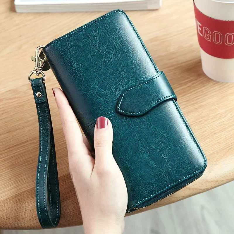 Genuine Leather Fashion Womens Long Wallet Large Capacity Card Holder Wallet Female Purse Multi Functional Red Wristlet Wallets W250620