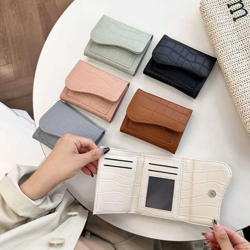 Women Mini Wallet Purse Female Short PU Leather Purse Solid Color Lightweight Fashion Multiple Card Positions for Student Z250621
