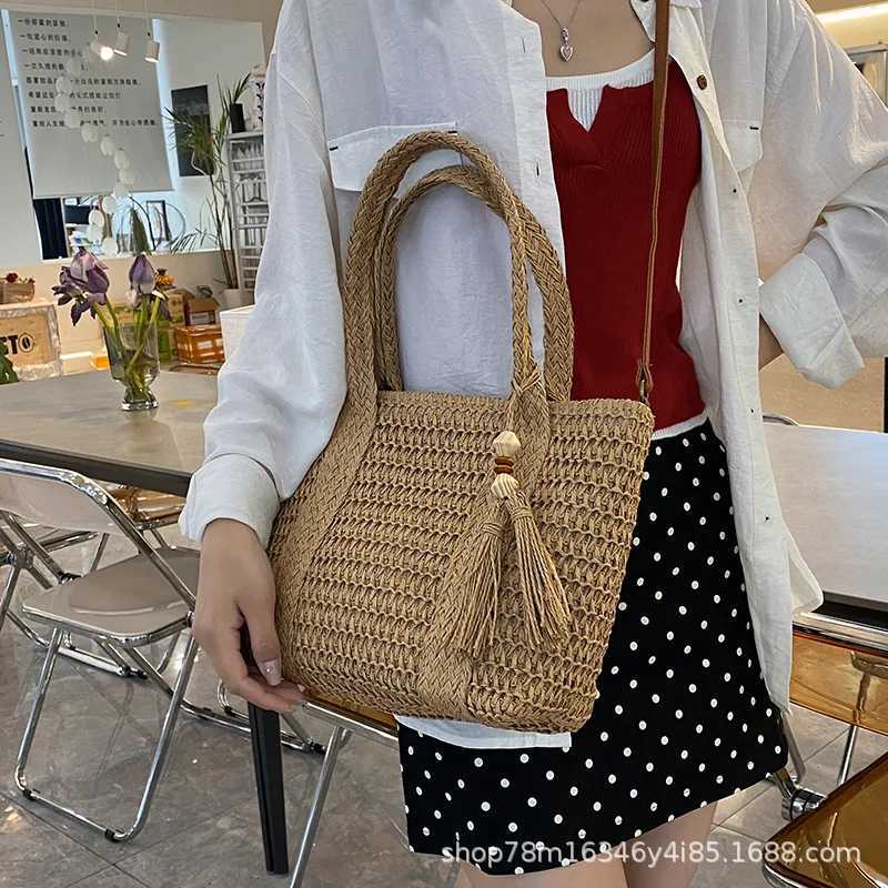 New straw woven bag beach large capacity tote bag lazy style handbag tassel shoulder bag. XJ250620