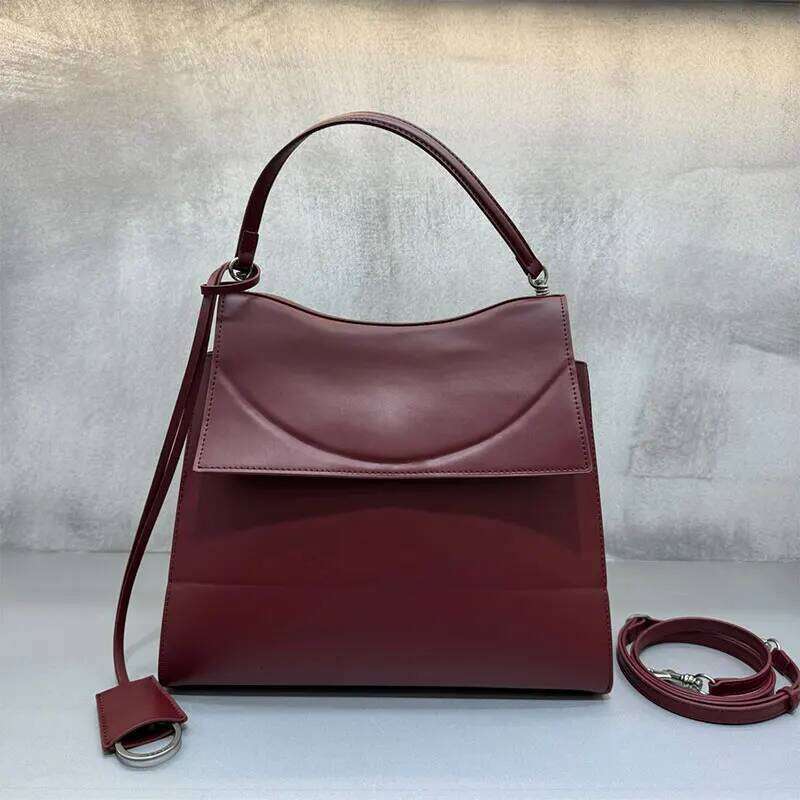 Hot Selling Flip High Quality Fashion Tote Bag French Shoulder Crossbody Large Capacity Handbag New Ladies Bury Purse Designer Bags