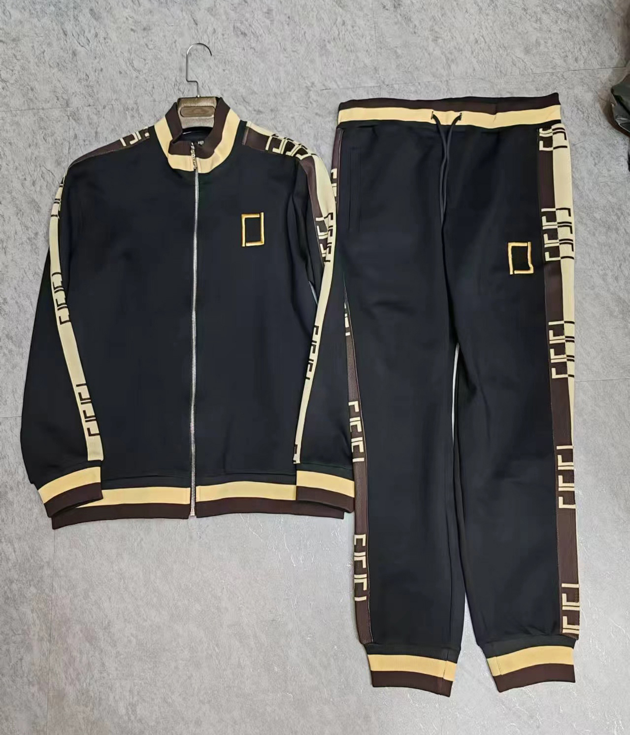 25ss Designer Tracksuits Men Sets Tracksuit Cardigan Sweatsuits Pants Man Clothing Sweatshirt Casual Tennis Sport Fashion Sweat Suits
