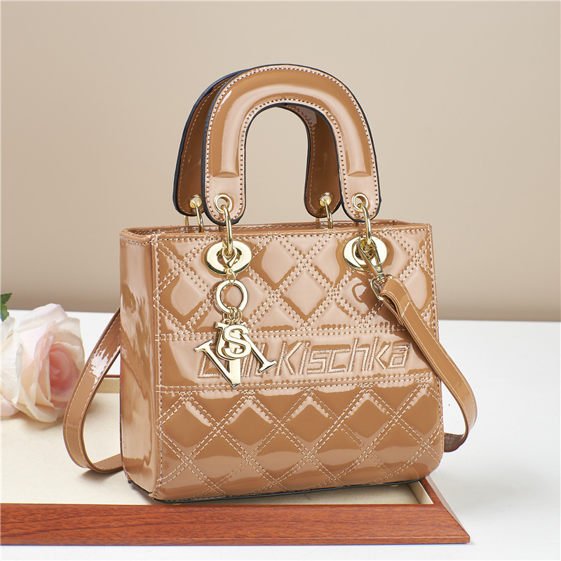 Free Shipping 2025 New Designer Bag Fashionable And High-quality Shopping Bag High-end Solid Color Patent Leather Boutique Women's Handbag