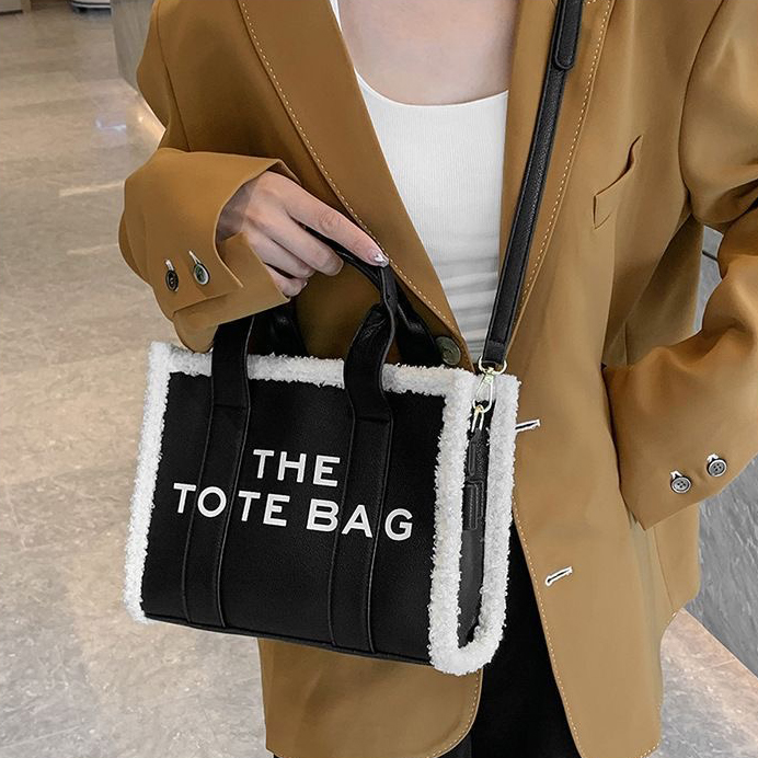 Designer Bag Tote Bag Luxury Bag Women Handbags Letter Shoulder Bags Winter PU Shopper Purses Crossbody Bags for Women 02