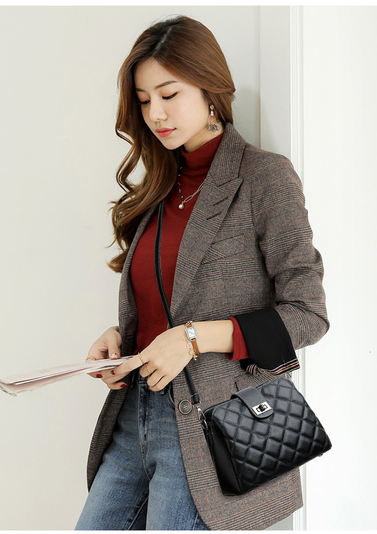 Free Shipping Designer Bag 2025 New Simple Korean Style Fashion Quilted Doctor Bag Cowhide Versatile Shoulder Luxury Bag Crossbody Bag Large Capacity 