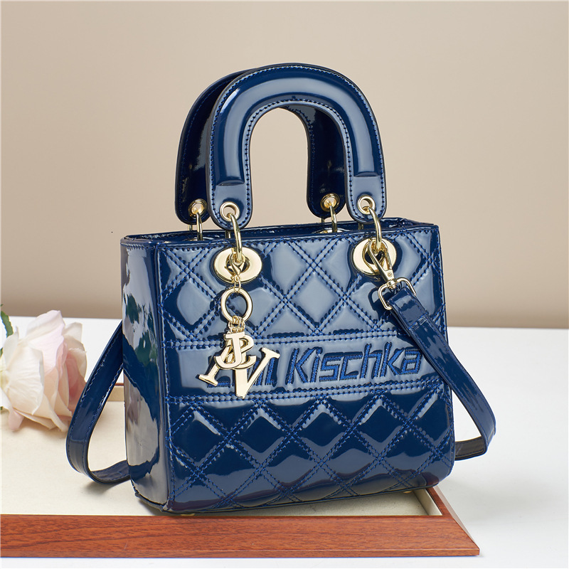 Free Shipping 2025 New Designer Bag Fashionable And High-quality Shopping Bag High-end Solid Color Patent Leather Boutique Women's Handbag