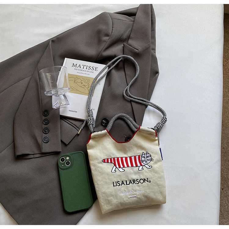 Embroidered canvas bag for women; light single shoulder bag for spring and summer; cross-body handbag. XJ250620