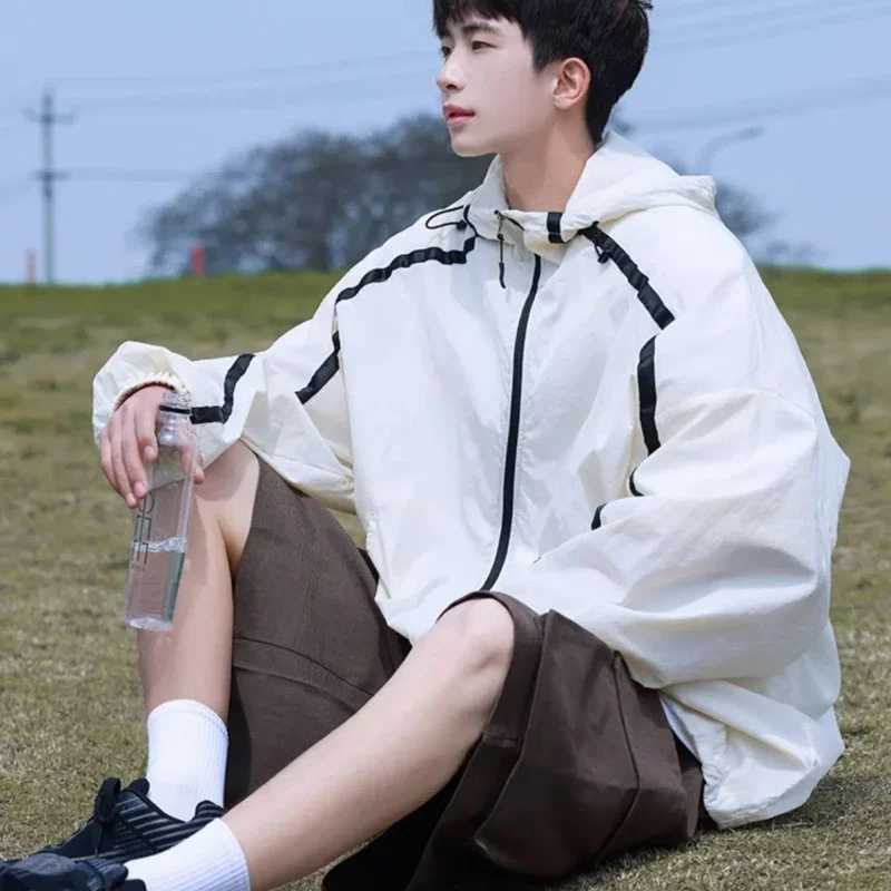 Hooded Jacket Outdoor Versatile Trendy Street Casual Men and Women Jacket Couple Cardigan Jacket Brand Copy Clothes Mens Blouse XJ250621