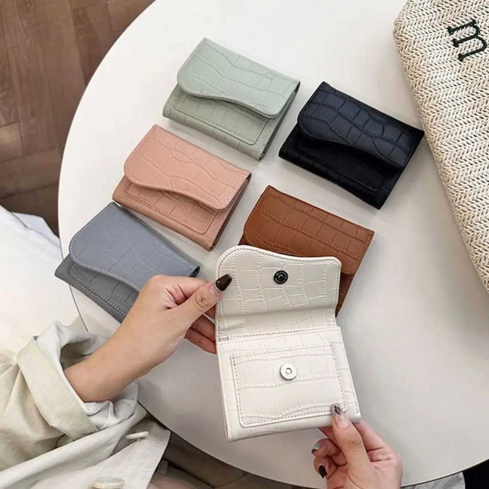 Women Mini Wallet Purse Female Short PU Leather Purse Solid Color Lightweight Fashion Multiple Card Positions for Student Z250621