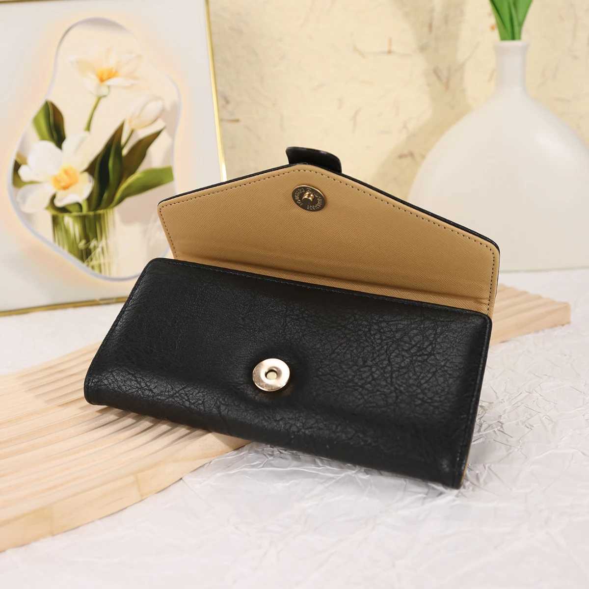 Womens Wallet Multi-functional Simple Large-capacity Long Leaf Button Simple Three-fold CluTCh Bag Z250621