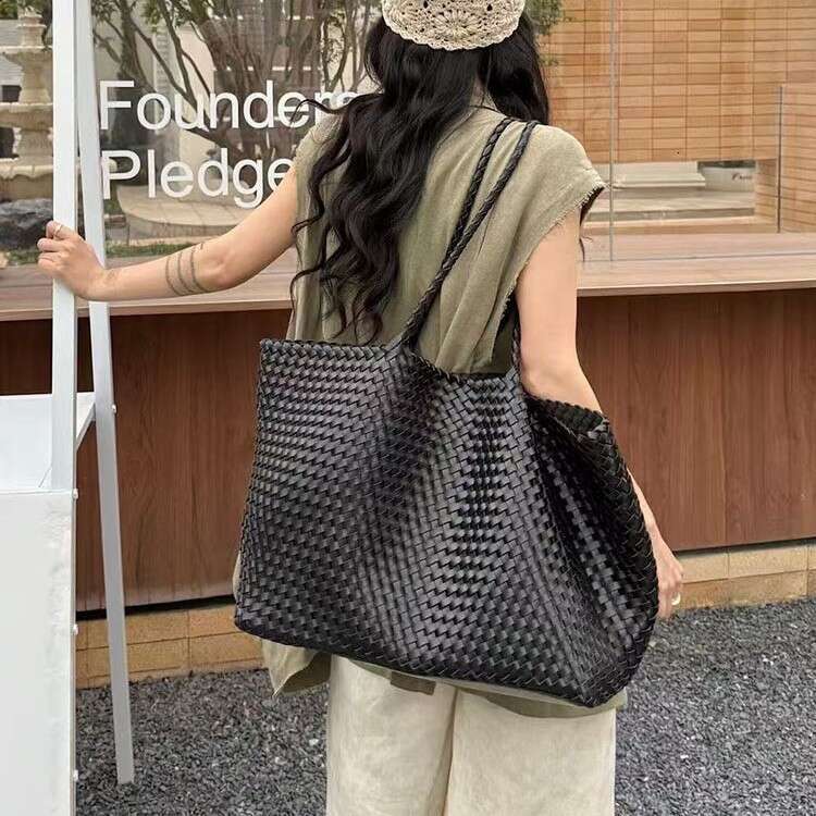 Designer bags Handbag shoulder bag hand woven beach bag women's tote bag leather bucket bag large capacity
