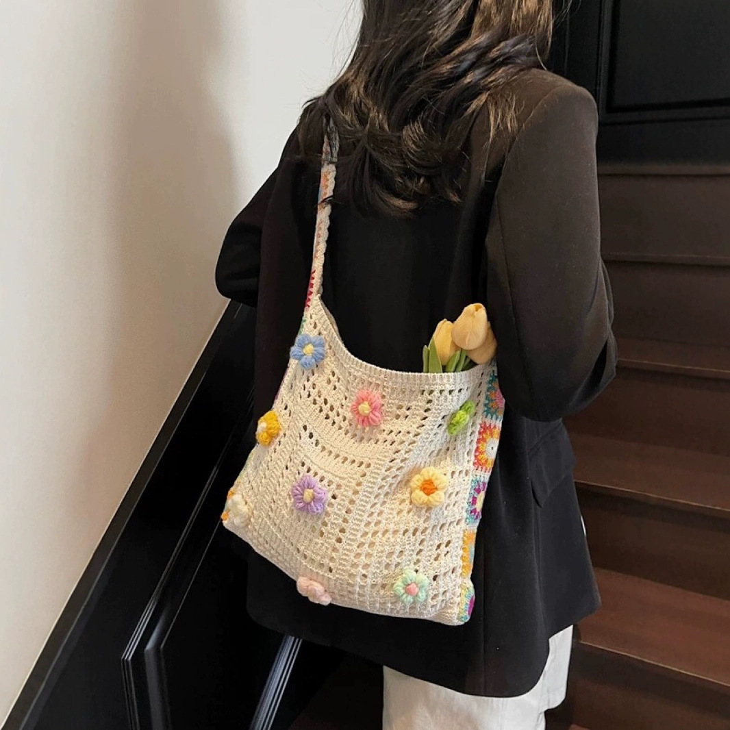Free shipping designer Casual Hollow Out Woven Beach Bag for Women 202 New Large Capacity Knitted Tote Shoulder Bag for Spring and Summer