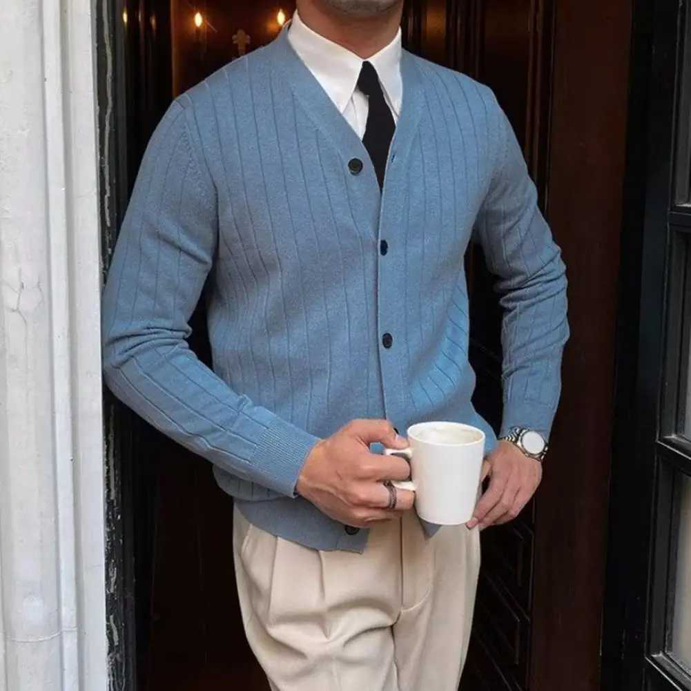 V-neck Cardigan Sweater Mens V Neck Knitted Cardigan Sweater Thick Warm Windproof Coat for Fall Winter Casual Daily Wear Z250621