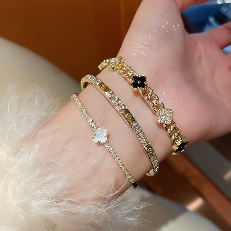 designer bracelet Real gold electroplated zircon wer Korean ins high-end feeg bracelet, niche commuting new handmade accessory for women