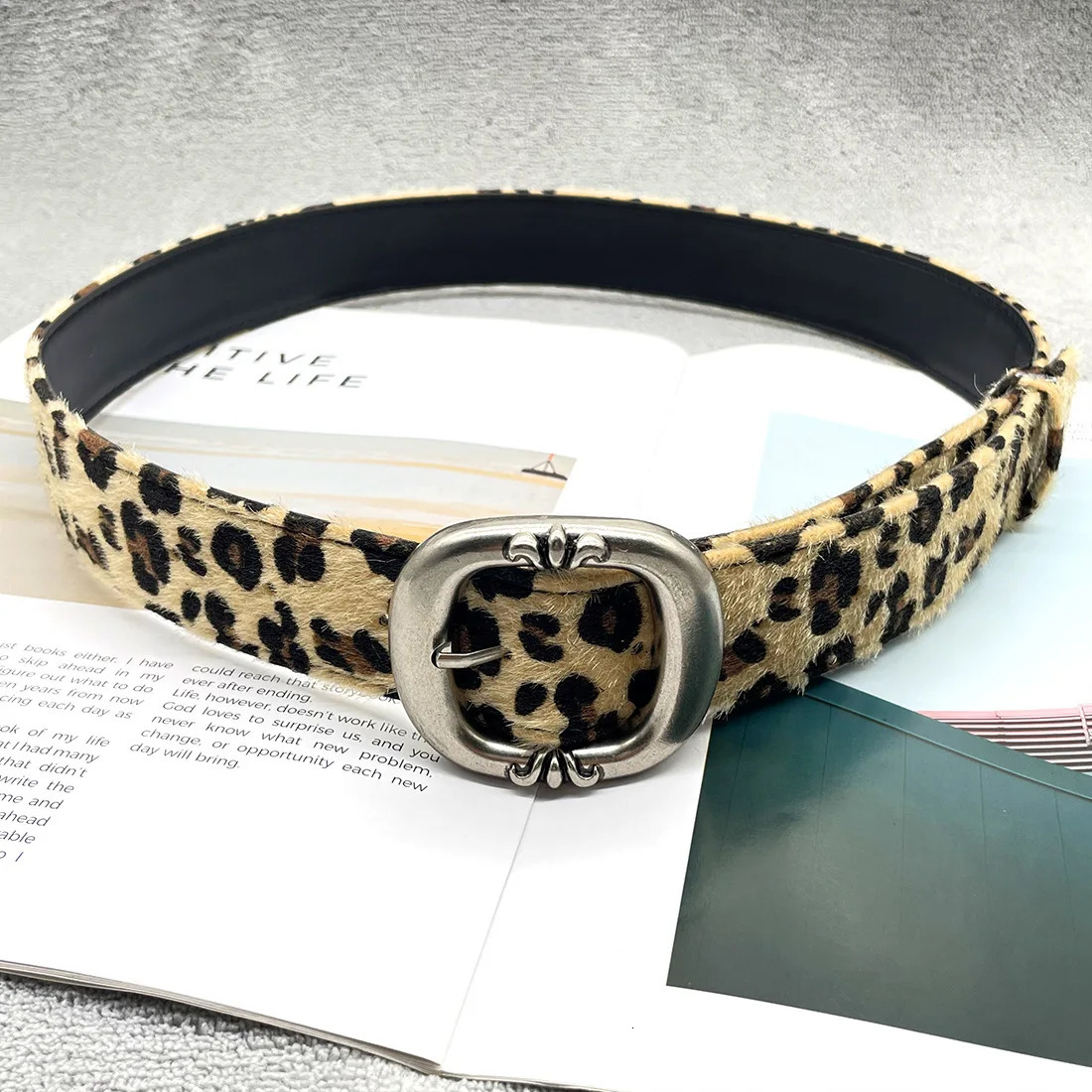 Punk Belts Vintage Engraved Buckle Leopard Print Beaded Sexy Belt Jeans Versatile Decorative Belt 250617