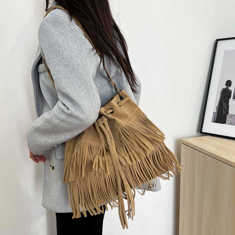 Free Shipping 2025 New Designer Bag Cross-border Women's Bag Simple Retro Tassel Drawstring Bucket Trendy High-quality Shopping Bags Single Shoul
