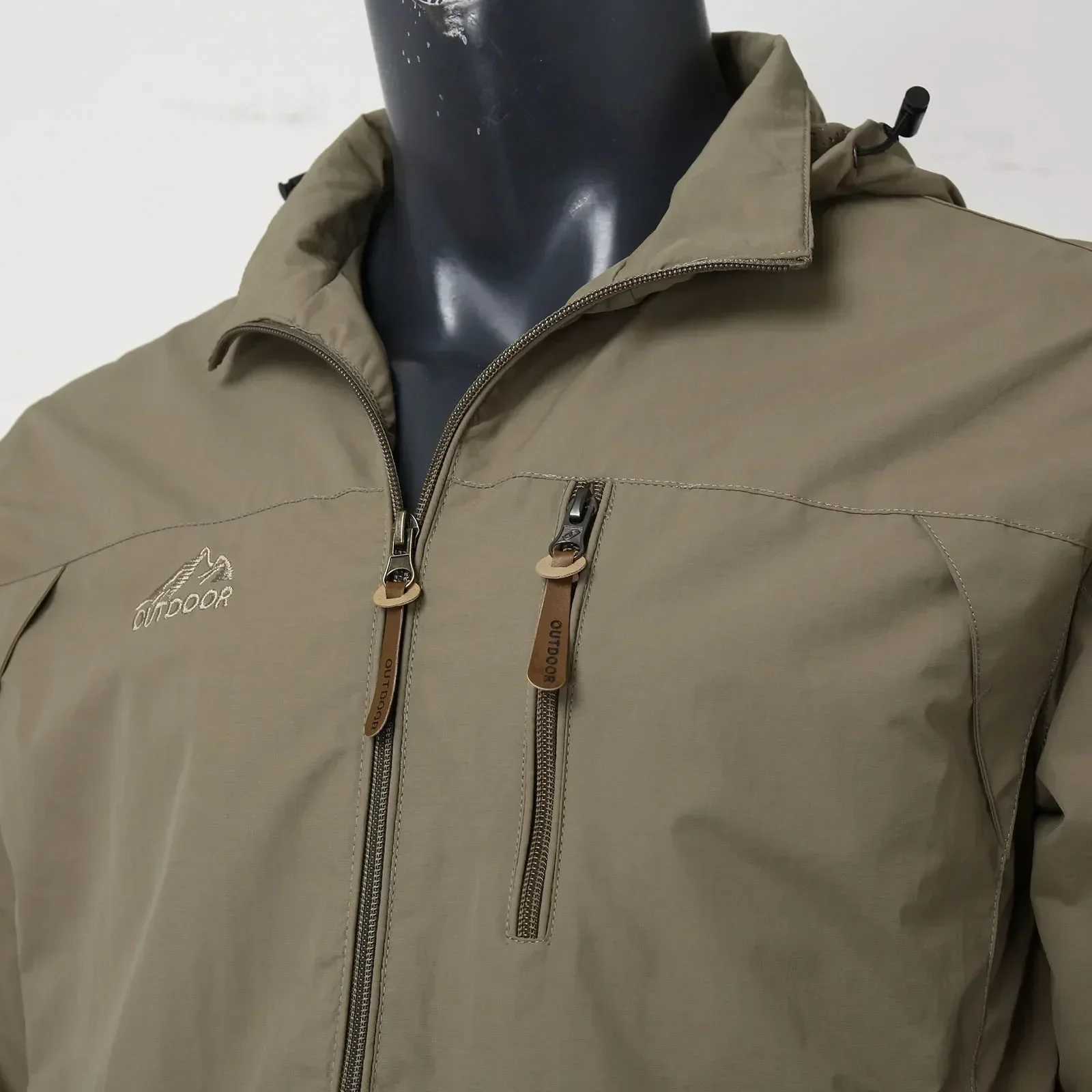 Spring Autumn Mens Windbreaker Men Outdoor Waterproof Tactical Jacket Men Climbing Camping Hooded Coats Mens Rain Coat Clothing XJ250621