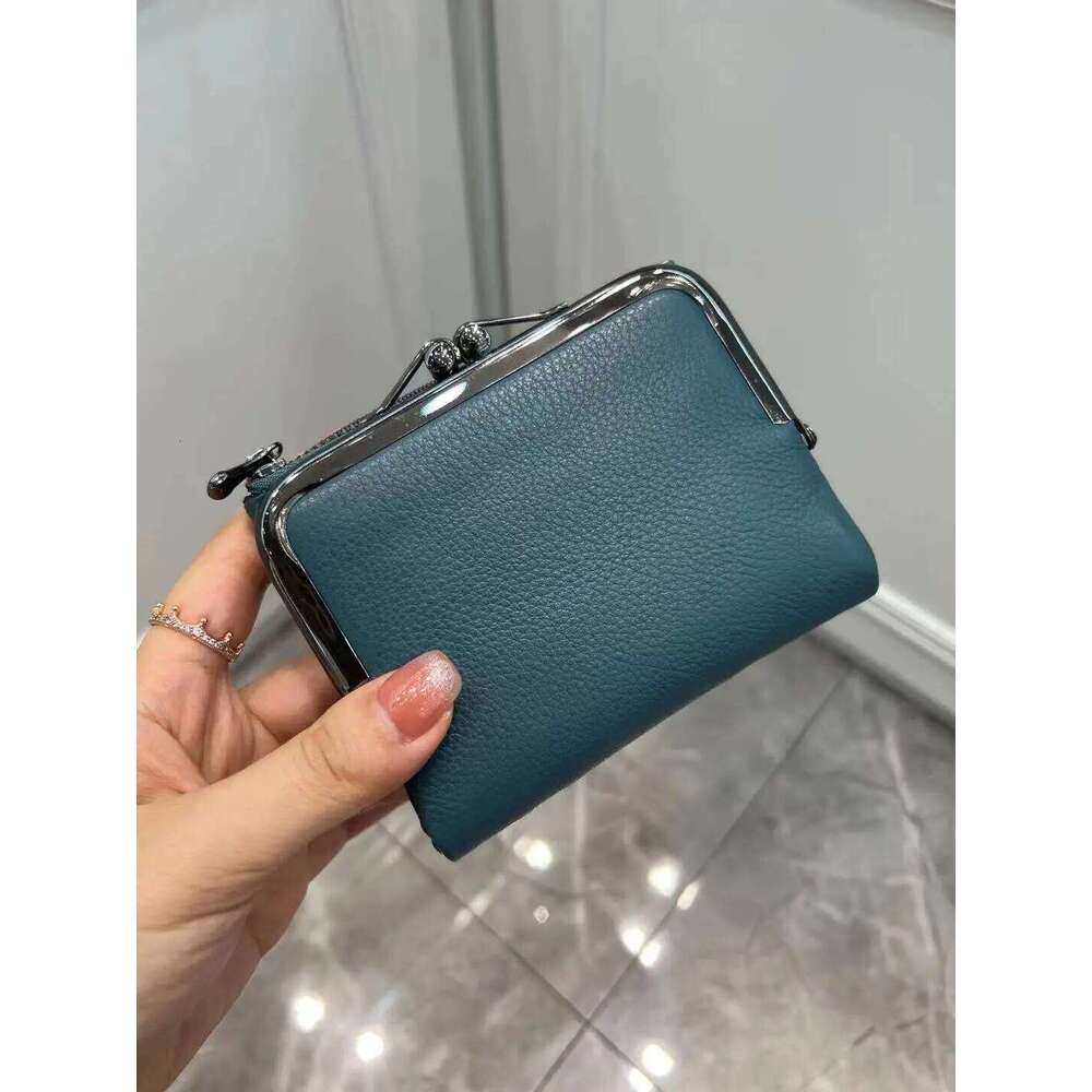 Coin Purse Genuine Leather Retro Handbag Short Women's Multifunctional Clip Zero Wallet Cowhide wallets Card holder