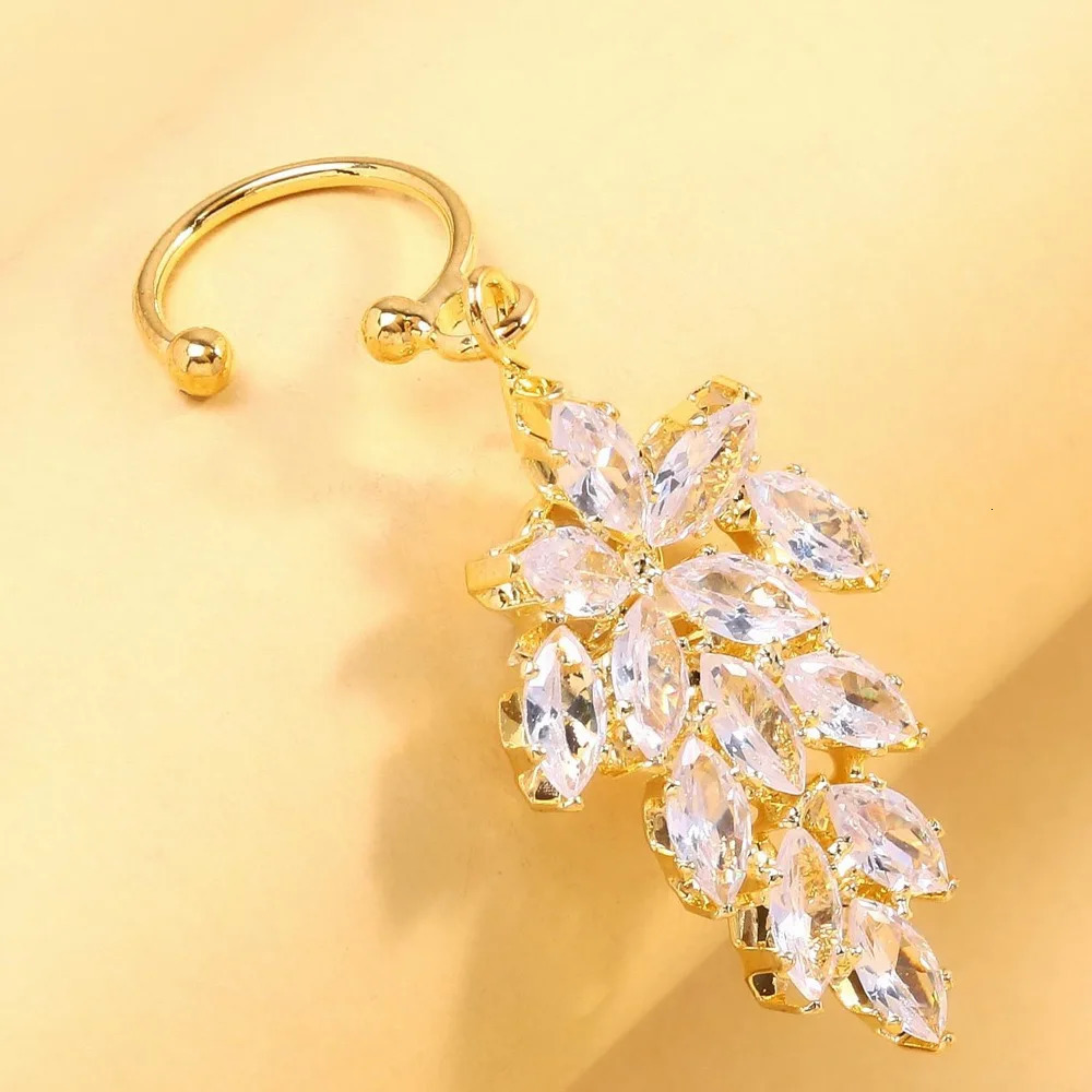 1pc Crystal Dangle Lip Ring Clip-On Piercing Jewelry for Women Hip Hop Geometric Lip Cuff Non-Pierced Accessories 250617