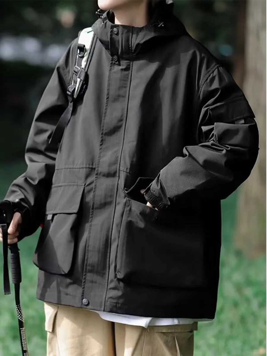 Men Solid Cargo Bomber Jacket Long Sleeve Hooded Trench Coat Military Tactical Jacket Coats Outdoor Zipper Waterproof Outerwear XJ250621