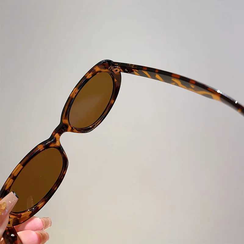 Vintage Brand Designer Oval Sunglasses Women Luxury Fashion Sun Glasses For Men Trendy Punk Luxury Rivet Star Cool Shades UV400 W250621