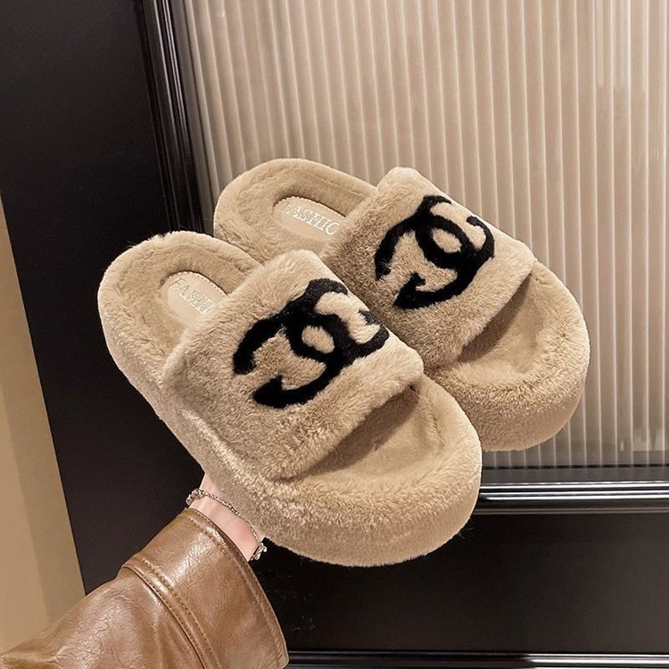 Designer slippers for women's outerwear 2025 Autumn and Winter New thick-soled embroidered letter woolen shoes, versatile home cotton slippers, F