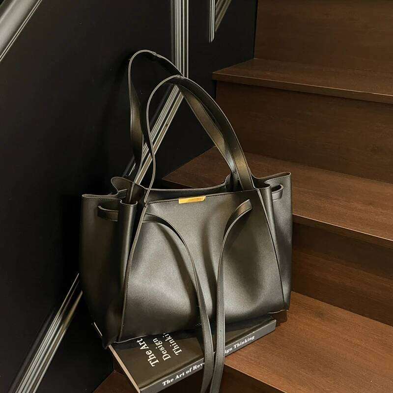 Hot Selling Simple Fashion Shoulder Bags For Women Bury Color Large Capacity Drawstring Bucket Shopping Totes Latest Handbags Designer Bags