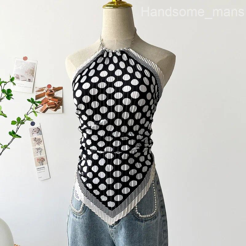 Womens T Shirts Silk Scarf Halter Top For Women Luxury Travelers Featuring Oil Painting Satin Chic Elegant Crop Tops Summer Holiday Clothes