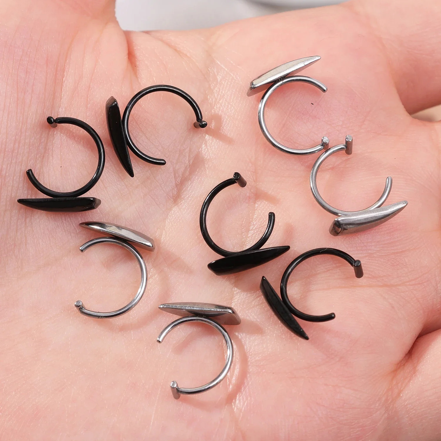 Stainless Steel 3D Lip Clip Unique Fangs Without Holes Lip Clips Men Women Without Holes Lips Ring Halloween Jewelry Accessories 250617